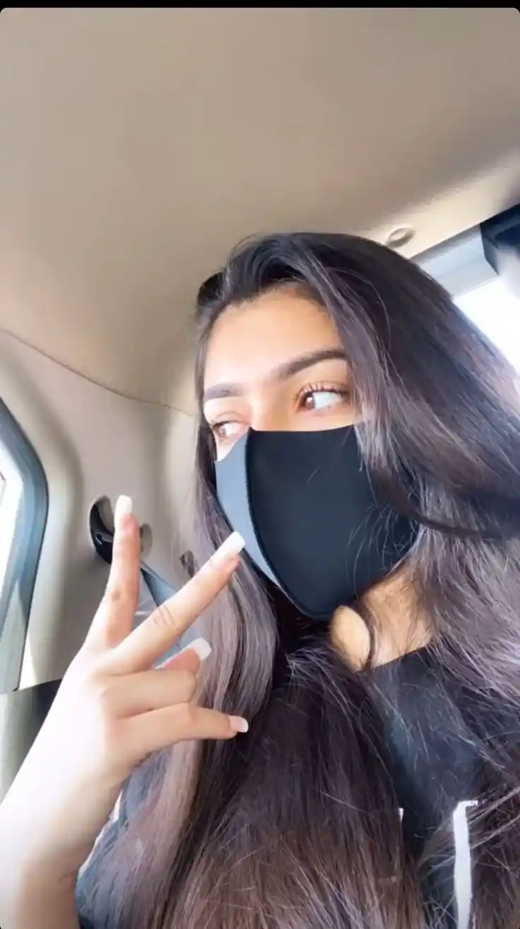 mask-girl-dp-images-for-whatsapp