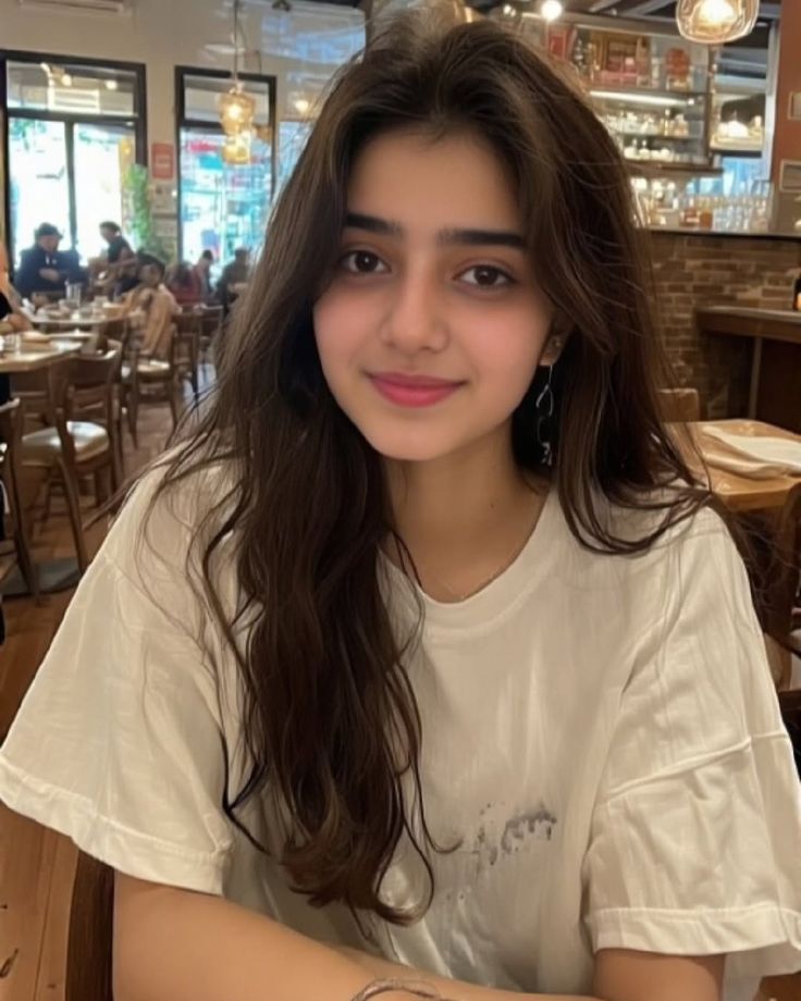 Desi Girl Photo Dp