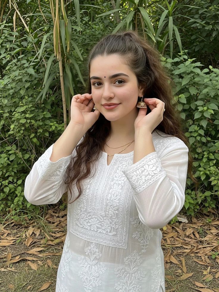 Desi Girl Photo Dp
