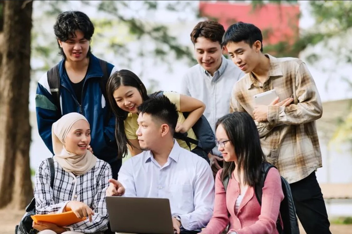 Student Mobility Why More Young People Study Abroad or Plan to Do So